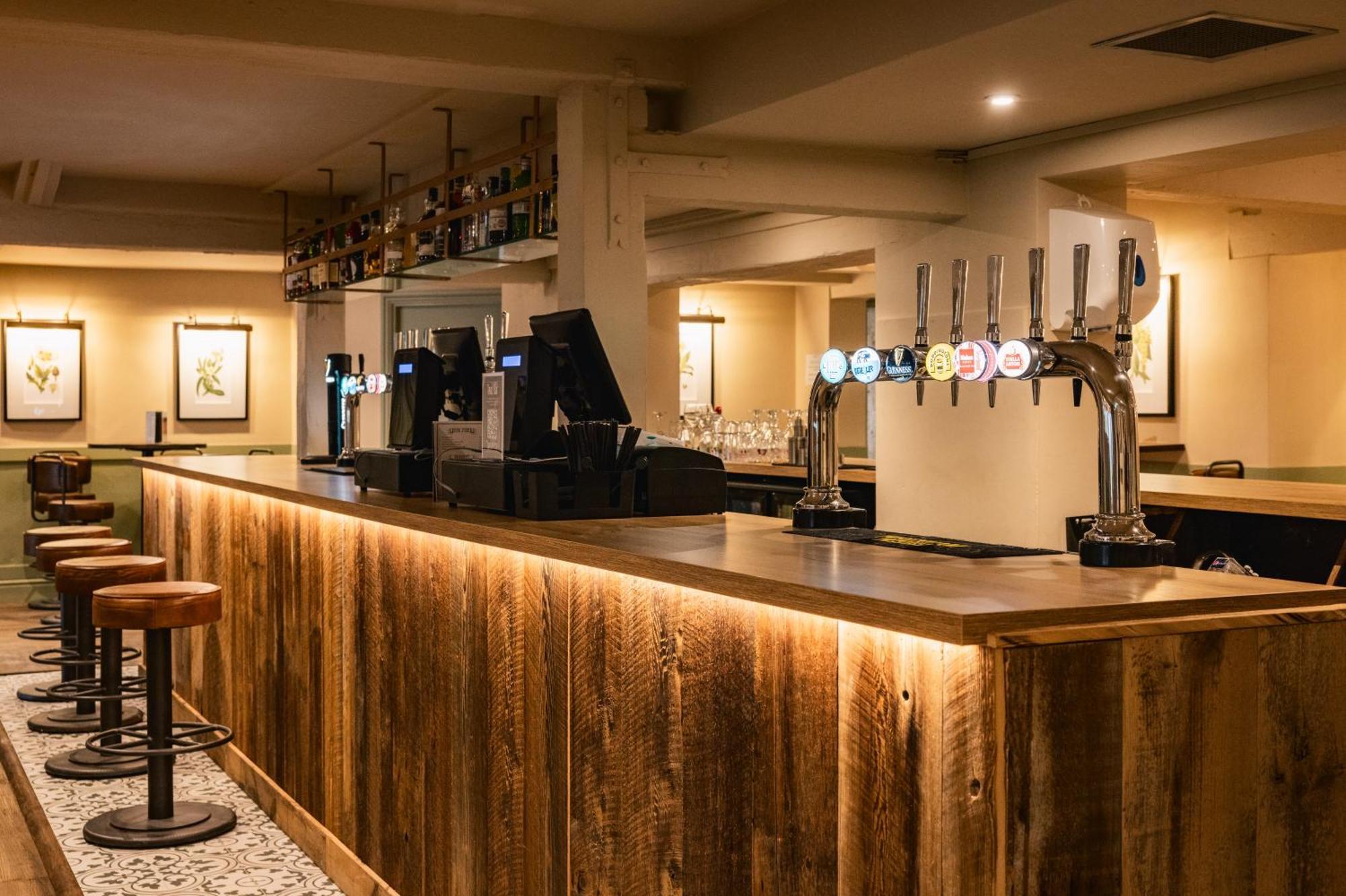 Hotel Wrexham Exterior foto